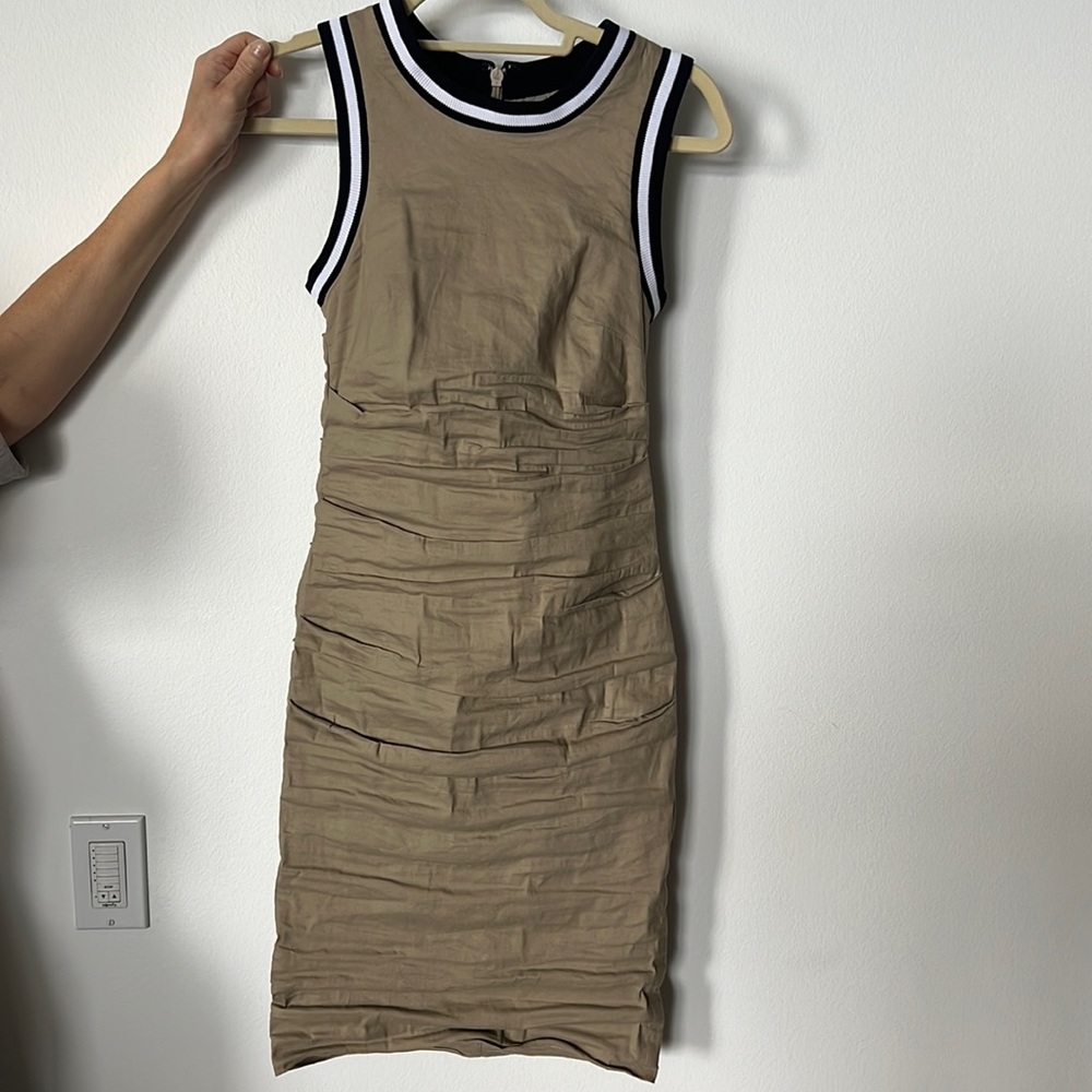 Nicole Miller size 6 cotton metal ruched dress with athletic piping